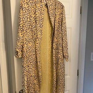 Cupcakes and Cashmere Leopard Duster Size Small